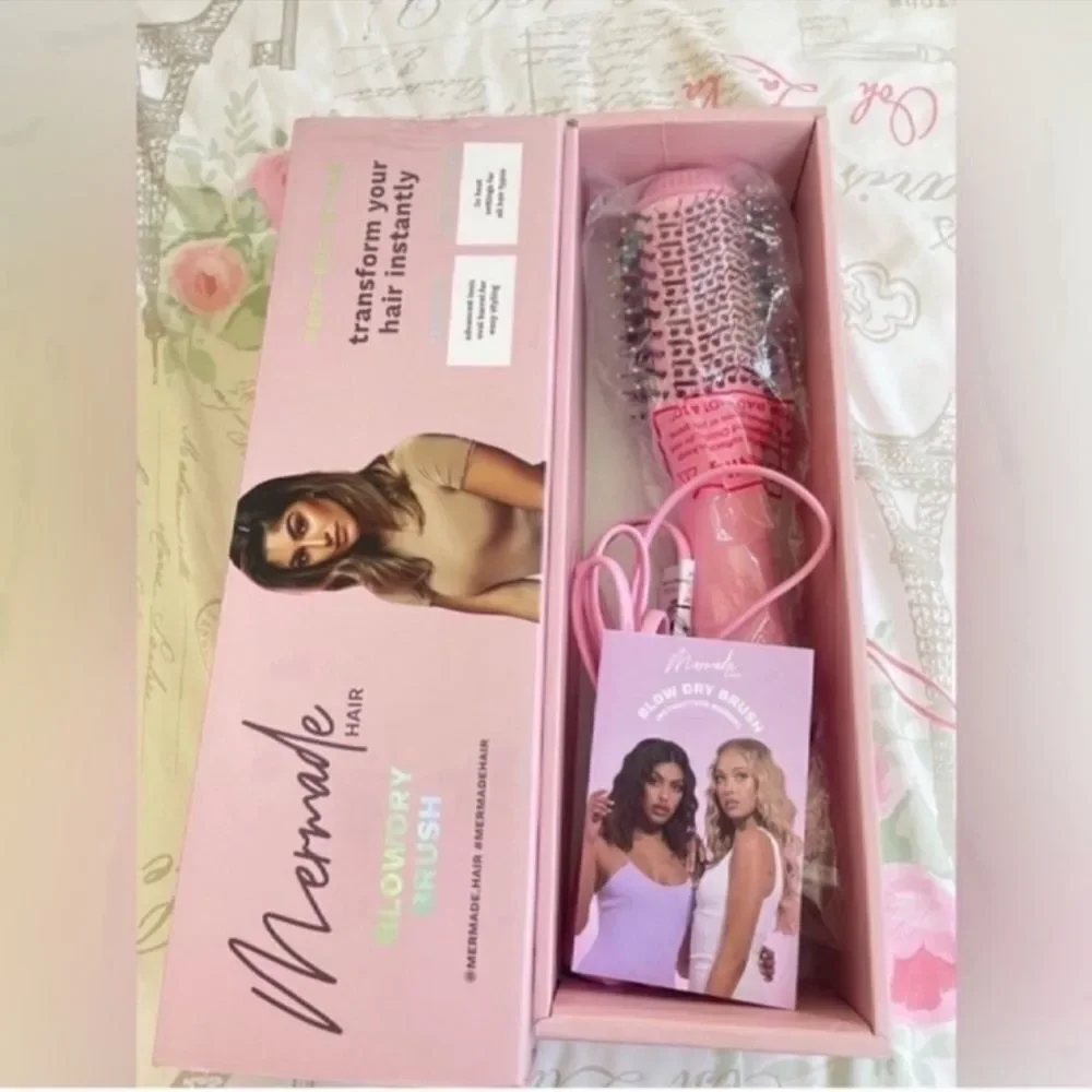 New BLOW DRY BRUSH - SIGNATURE PINK